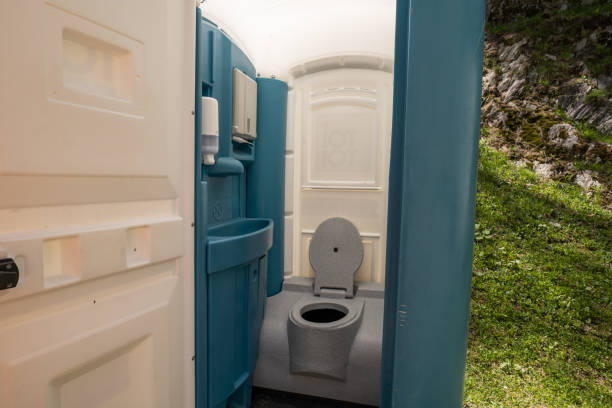 Best Portable restroom trailer rental  in Hansville, WA